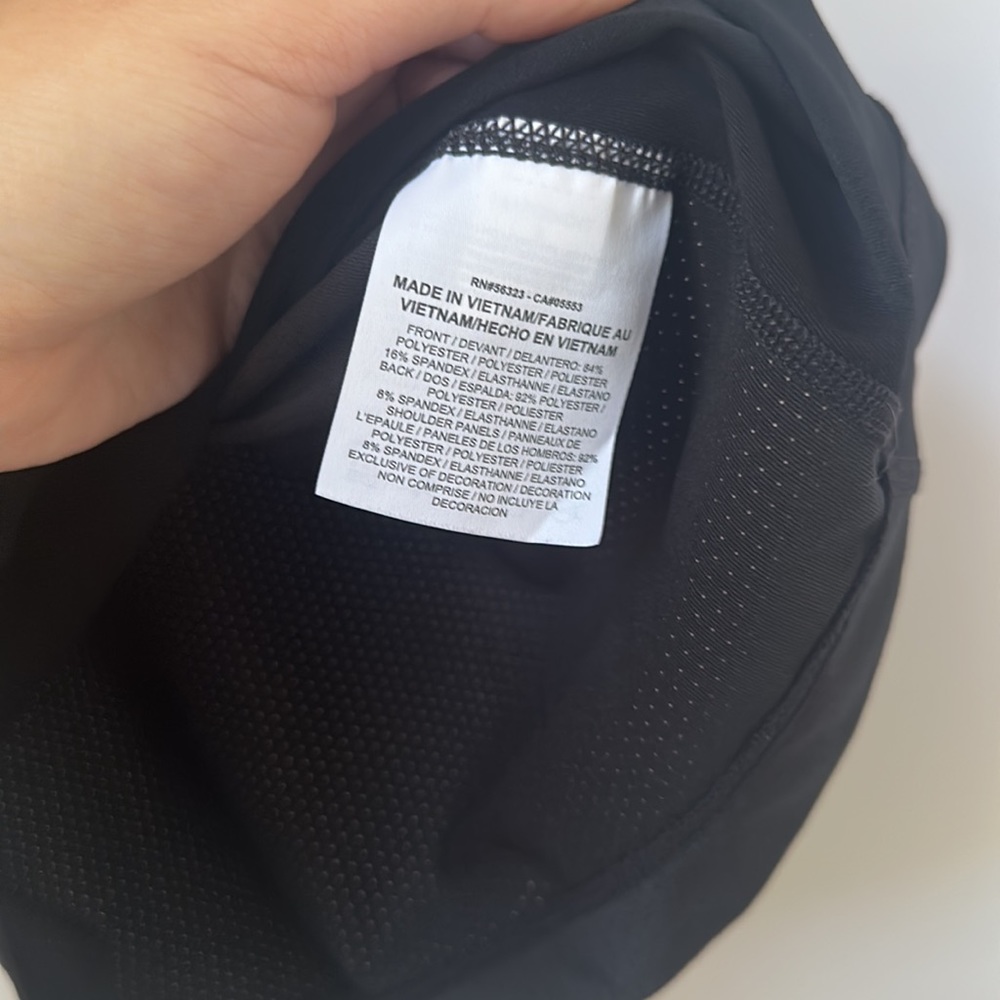 Nike - Picture 3 of 4